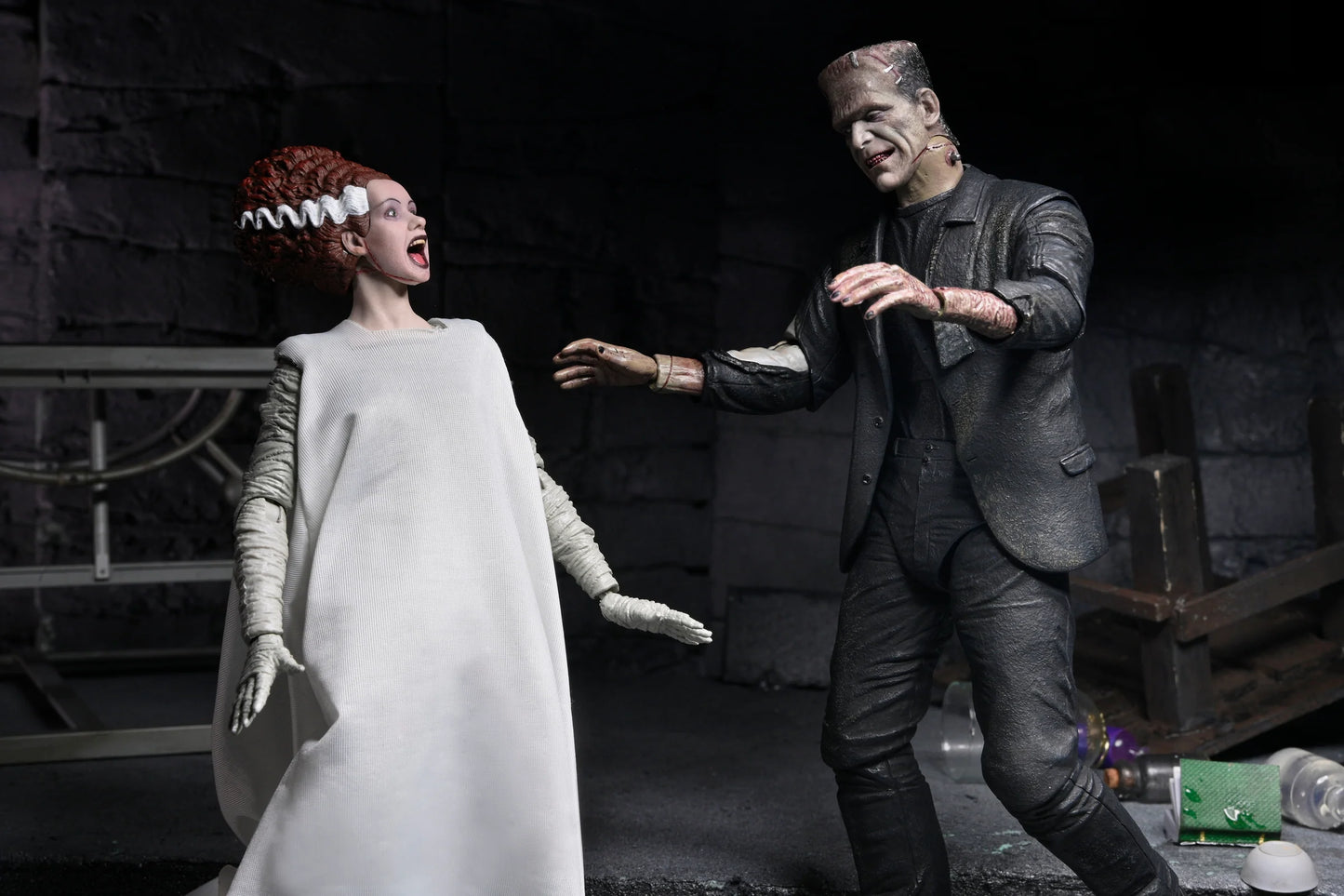 NECA Figura de Accion: La novia de Frankenstein - The Monster and His Mate 2 Pack 7 Pulgadas Preventa