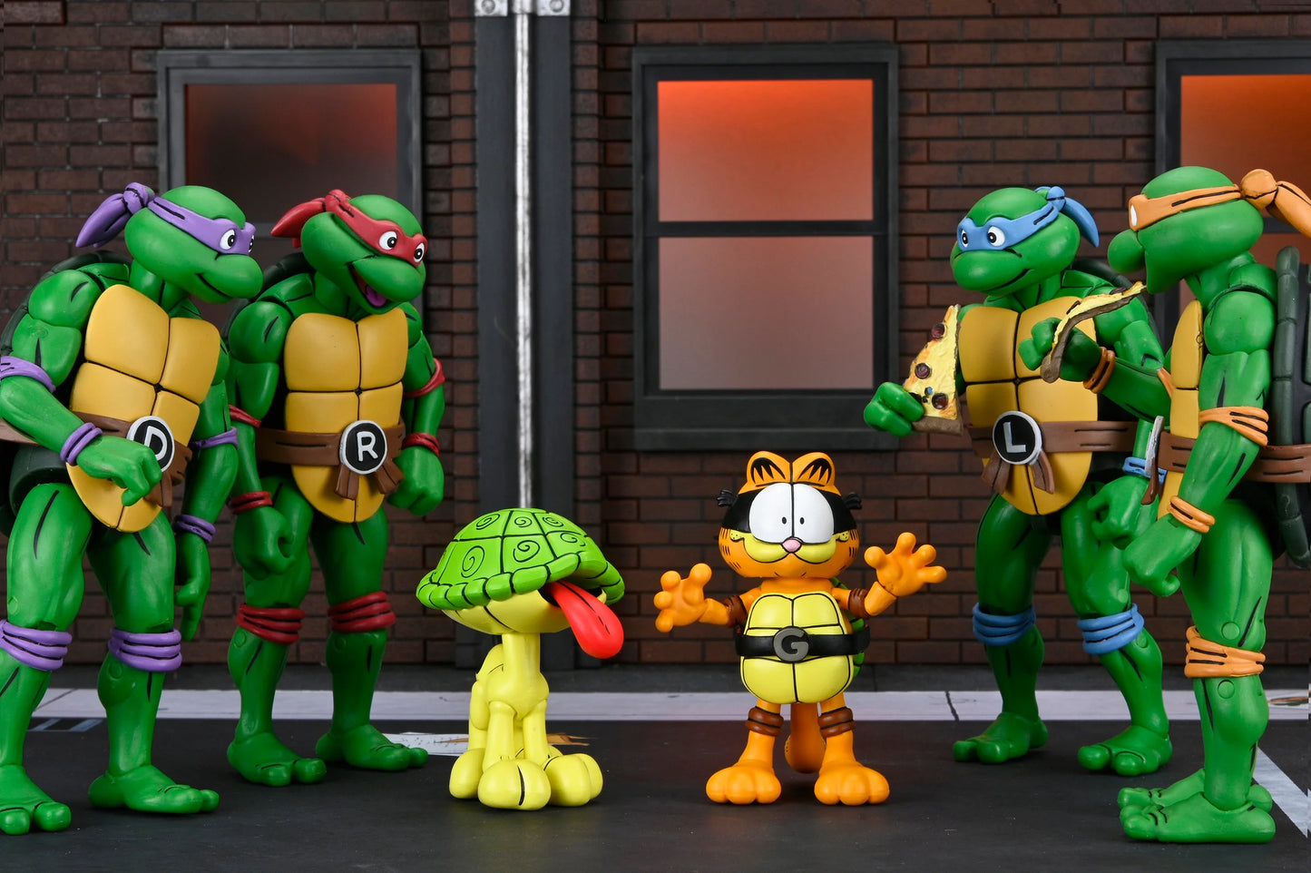 NECA Figura de Accion Ultimate: TMNT Archie Comics x Garfield - Garfello y Odie 7 Pulgadas Preventa