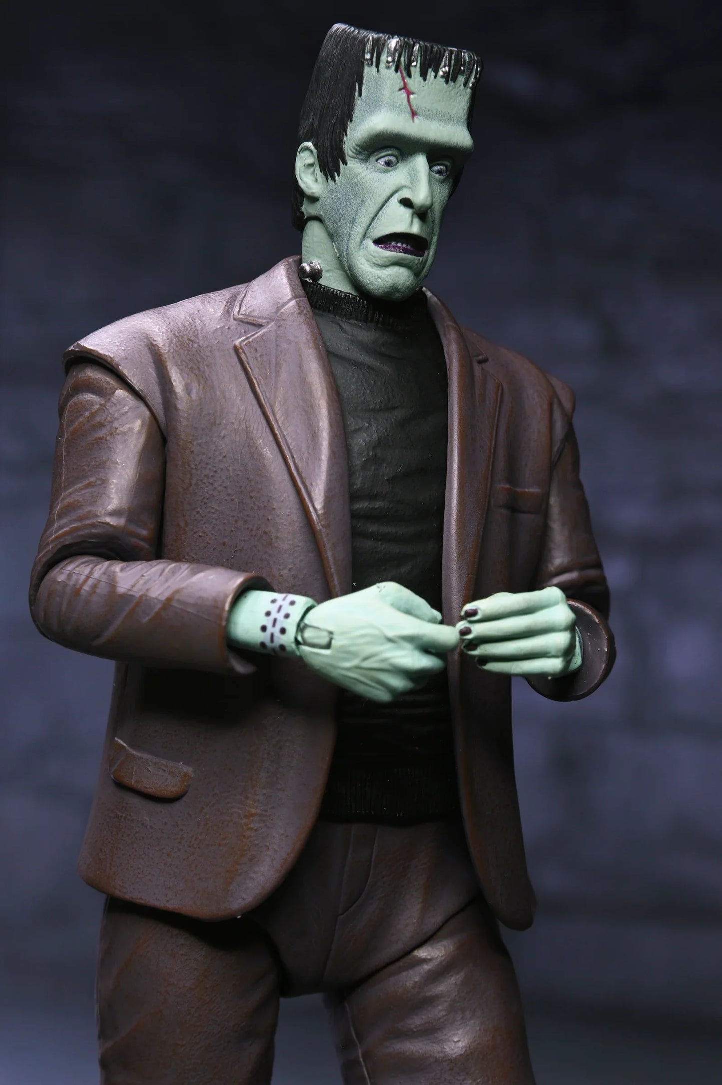 NECA Figura de Accion Ultimate: La Familia Monster - Herman Munster 7 Pulgadas Preventa