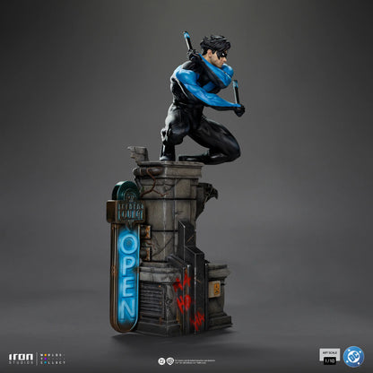 IRON Studios: DC Comics - Nightwing Escala de Arte 1/10 Preventa