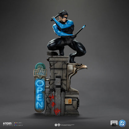 IRON Studios: DC Comics - Nightwing Escala de Arte 1/10 Preventa