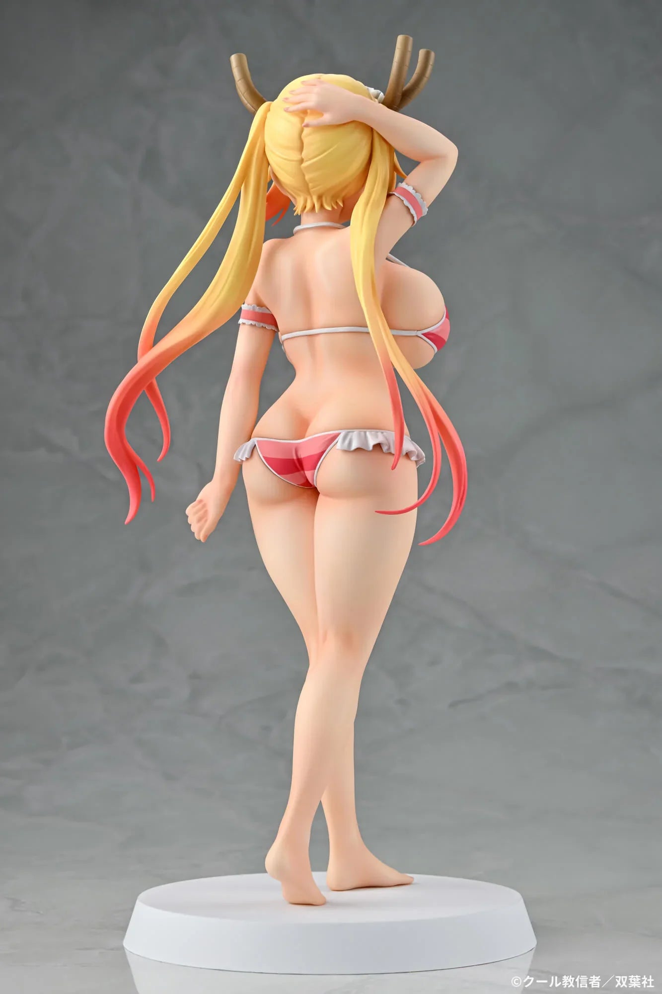 Q Six Scale Figure: Miss Kobayashis Dragon Maid - Tohru Bikini Style Escala 1/7 Preventa