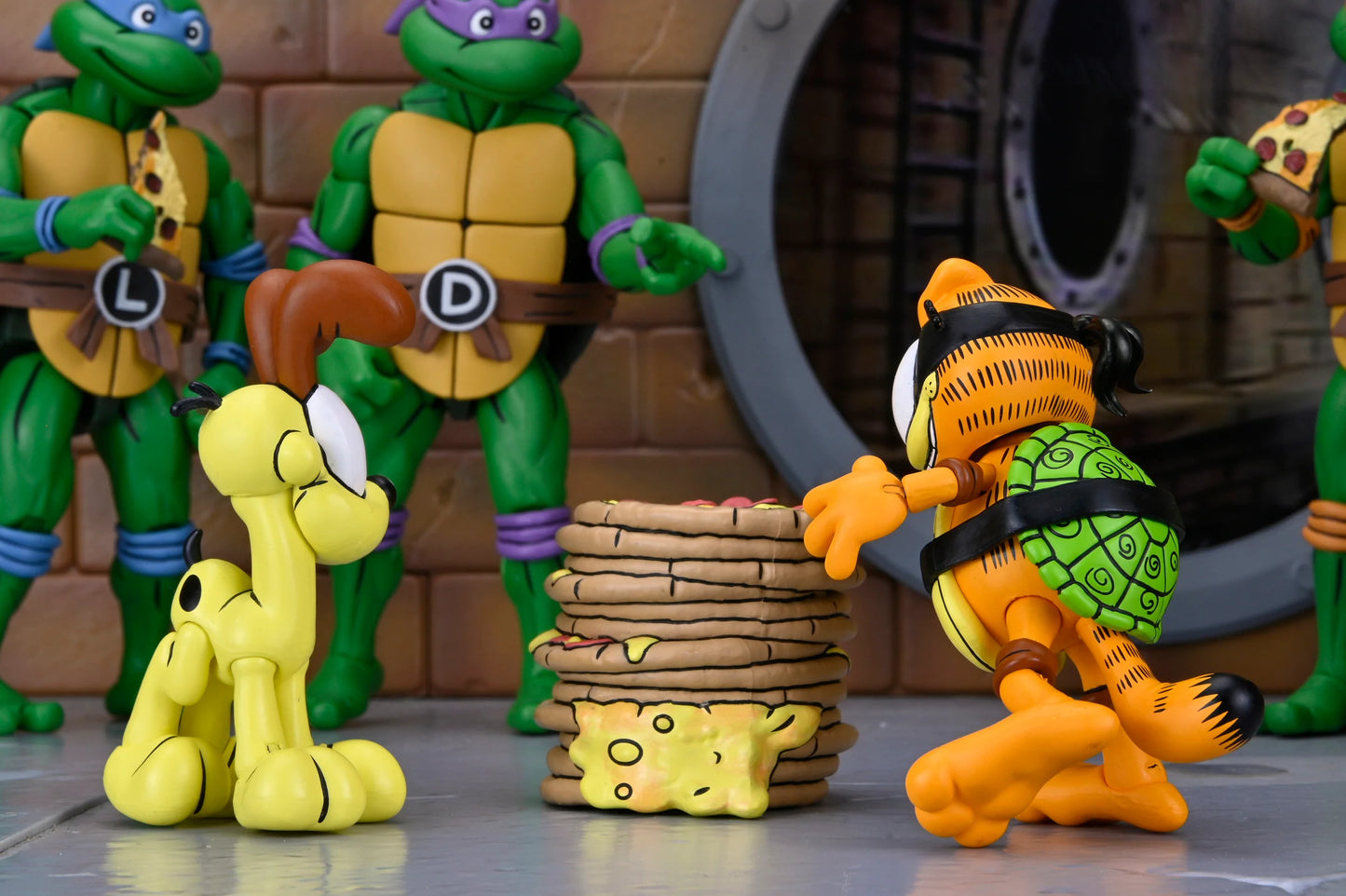 NECA Figura de Accion Ultimate: TMNT Archie Comics x Garfield - Garfello y Odie 7 Pulgadas Preventa