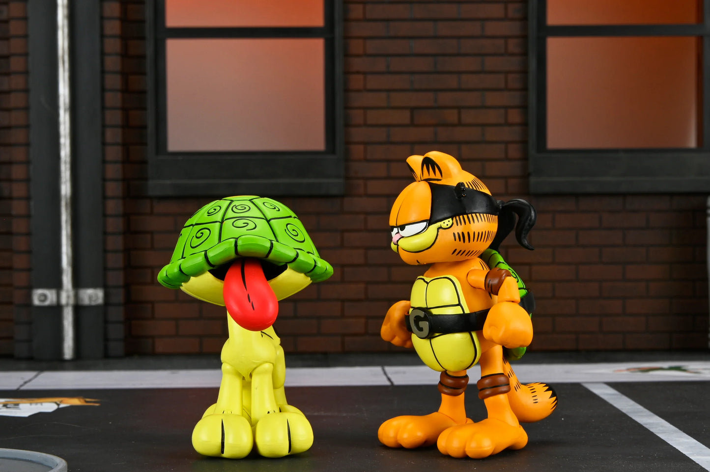NECA Figura de Accion Ultimate: TMNT Archie Comics x Garfield - Garfello y Odie 7 Pulgadas Preventa