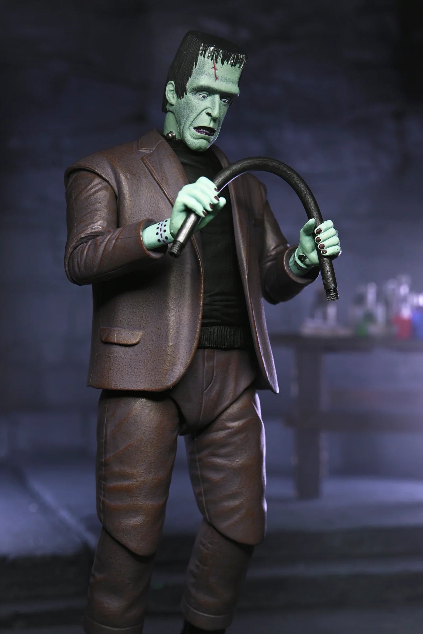 NECA Figura de Accion Ultimate: La Familia Monster - Herman Munster 7 Pulgadas Preventa