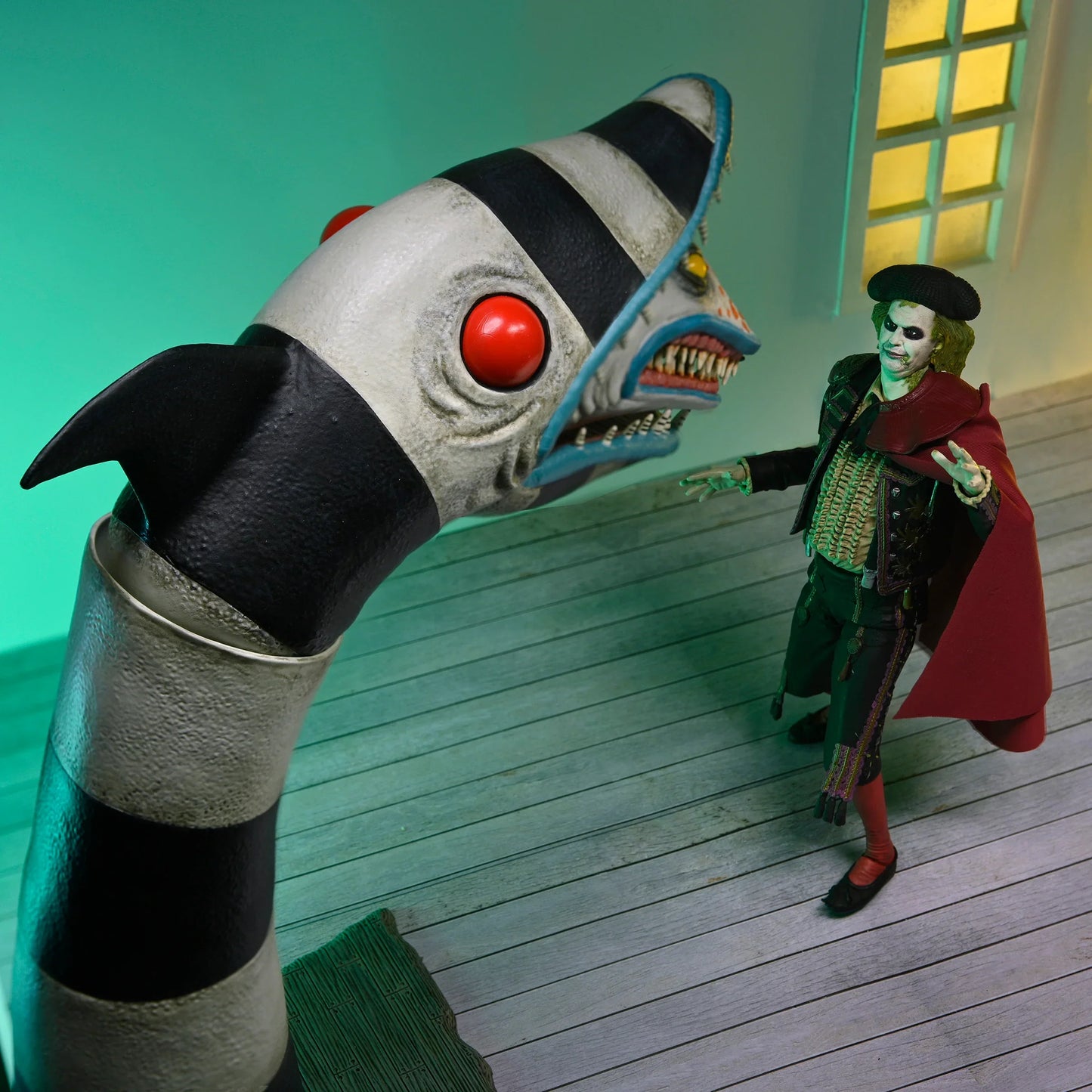 NECA Figura de Accion Ultimate: Beetlejuice - Matador Beetlejuice y Sandworm 7 Pulgadas 2 Pack Preventa