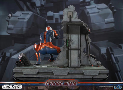 First 4 Figures: Metal Gear Solid - Cyborg Ninja Gray Fox 16 Pulgadas Preventa