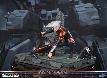 First 4 Figures: Metal Gear Solid - Cyborg Ninja Gray Fox 16 Pulgadas Preventa