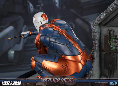 First 4 Figures: Metal Gear Solid - Cyborg Ninja Gray Fox 16 Pulgadas Preventa