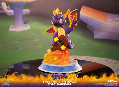 First 4 Figures: Spyro Year of the Dragon - Spyro Skateboard 13 Pulgadas Preventa