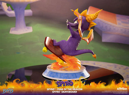 First 4 Figures: Spyro Year of the Dragon - Spyro Skateboard 13 Pulgadas Preventa