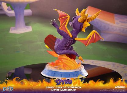 First 4 Figures: Spyro Year of the Dragon - Spyro Skateboard 13 Pulgadas Preventa