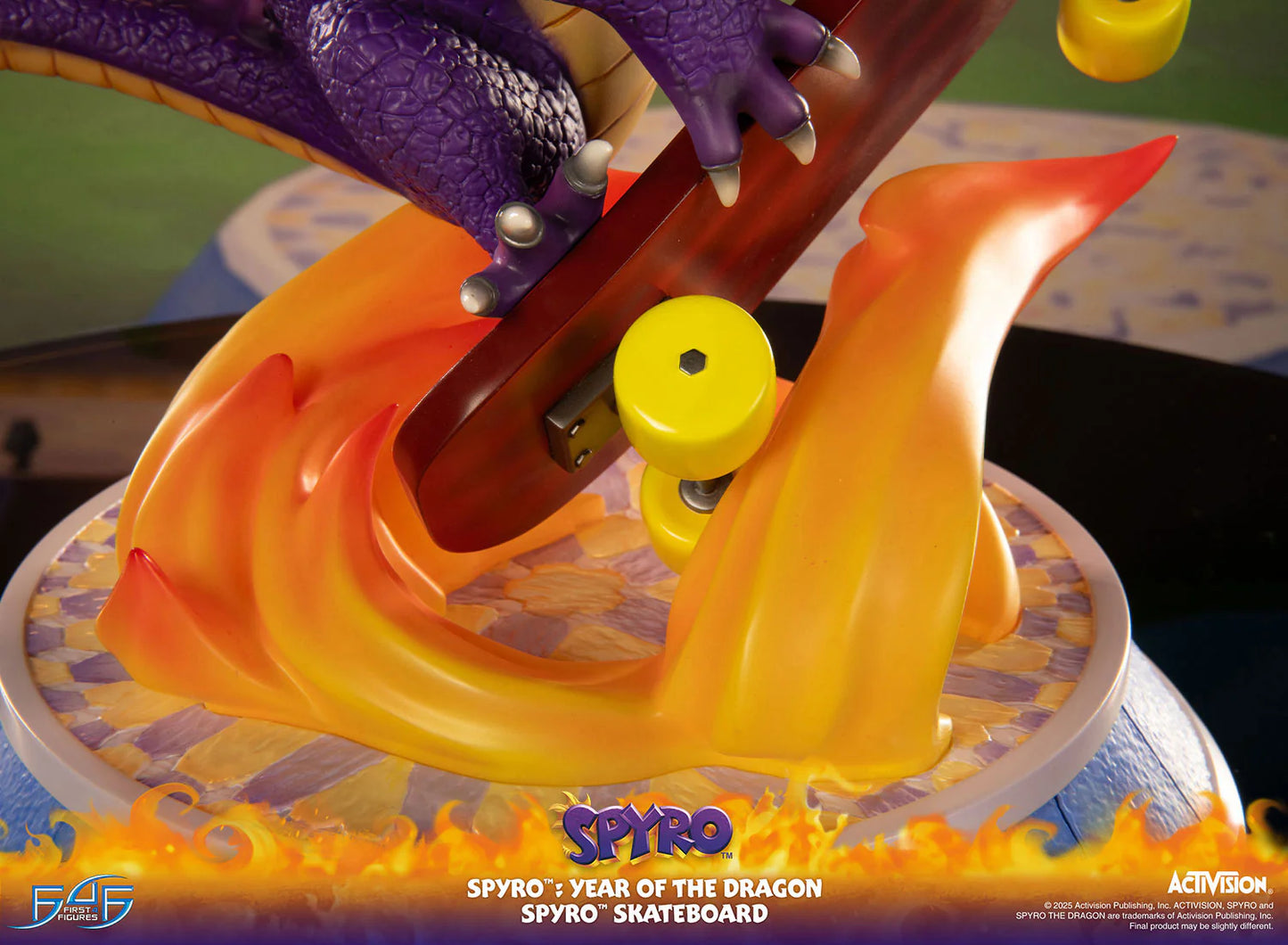 First 4 Figures: Spyro Year of the Dragon - Spyro Skateboard 13 Pulgadas Preventa