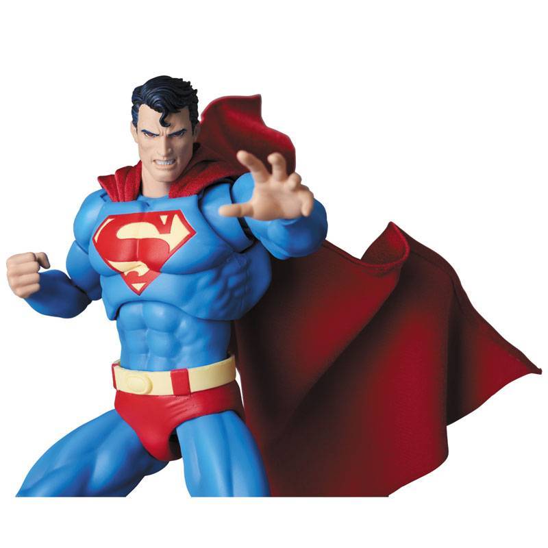 Medicom Toy Mafex: Dc Comic Batman Hush - Superman Preventa