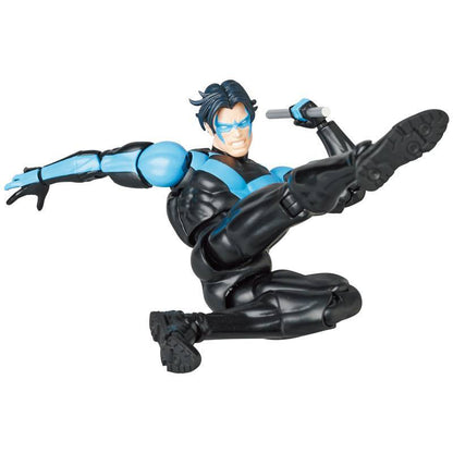 Medicom Toy Mafex: Dc Comics Batman Hush - Nightwing Preventa